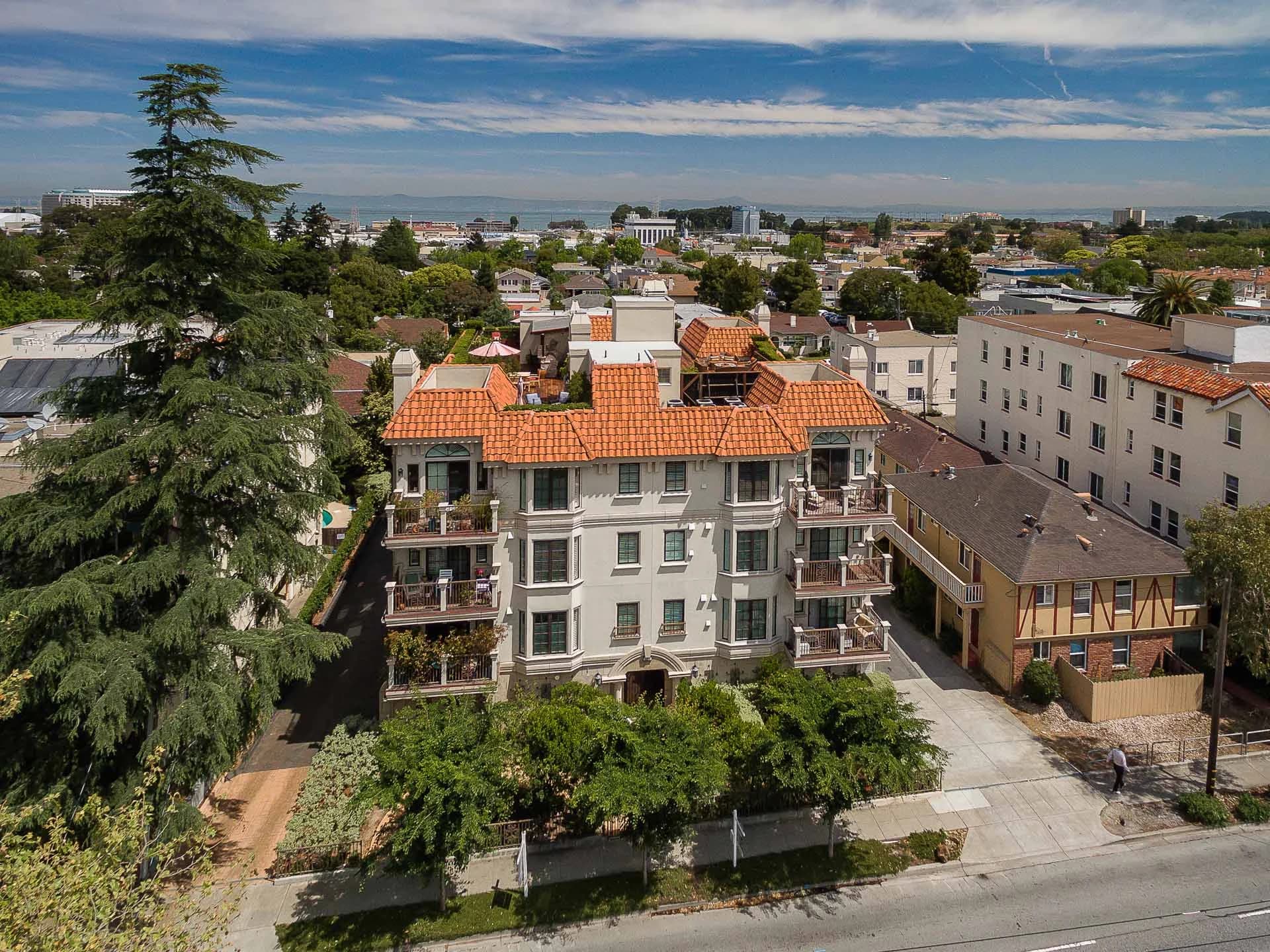 1226 El Camino Real #201 — photo 1